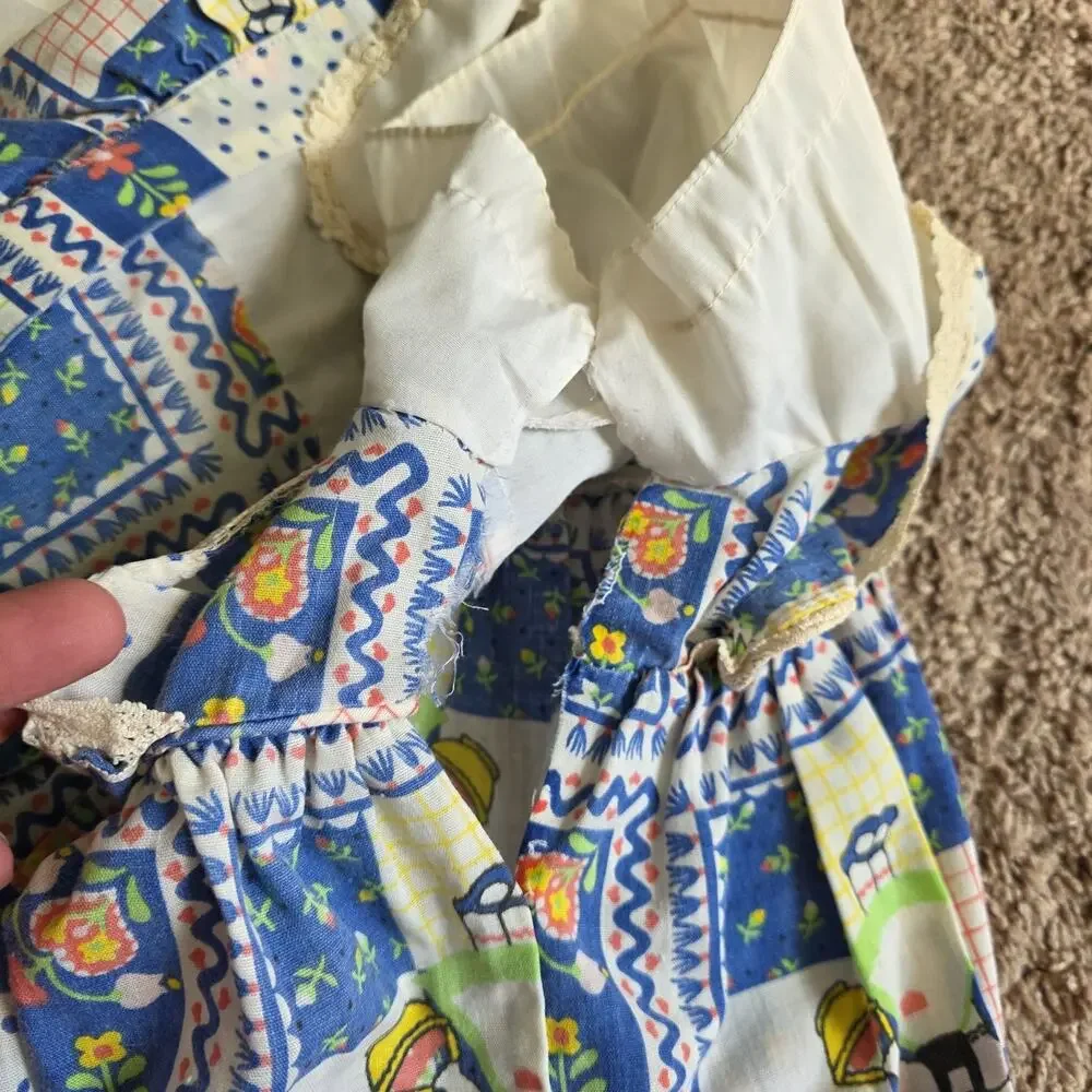 Vintage Cottagecore Peasant Dress Girls 2T Amish Floral Prairie 70s Ruffle Layer